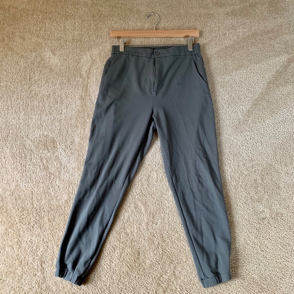 Uniqlo olive green jogger